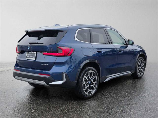 Used 2025 BMW X1 xDrive28i w/ Convenience Package AWD/4WD image 3