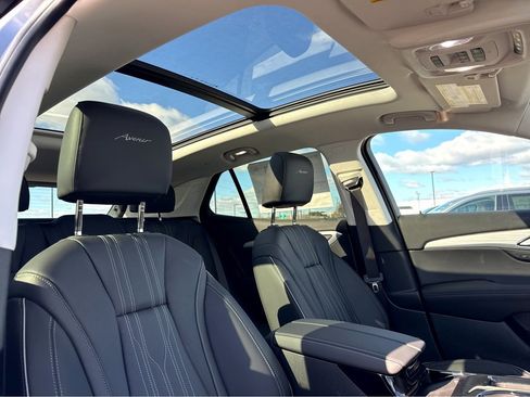 New 2026 Buick Envision Avenir image 5