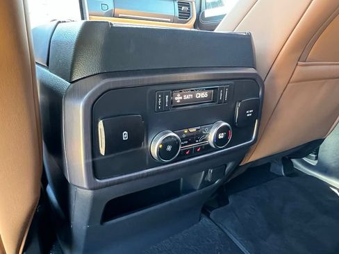 Used 2024 Ford Expedition Max Platinum AWD/4WD image 18