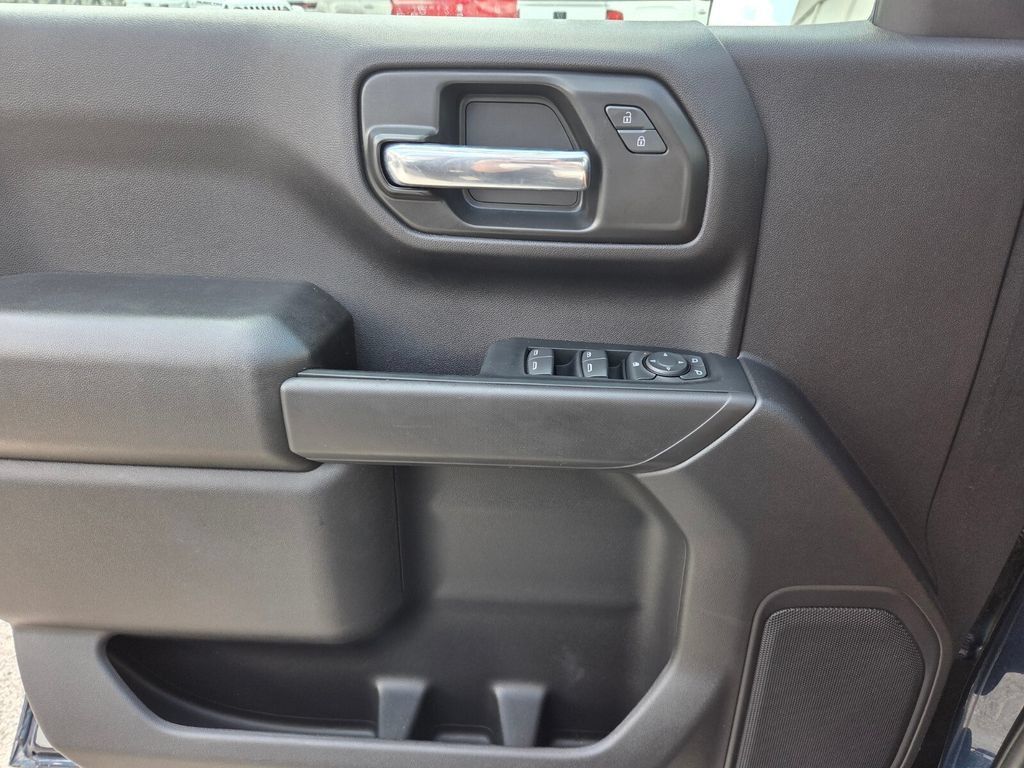 Used 2023 Chevrolet Silverado 1500 Custom Trail Boss w/ LPO, Dark Essentials Package AWD/4WD image 23