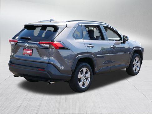 Used 2022 Toyota RAV4 XLE w/ Convenience Package AWD/4WD image 7