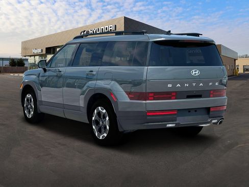 Used 2025 Hyundai Santa Fe SEL image 5