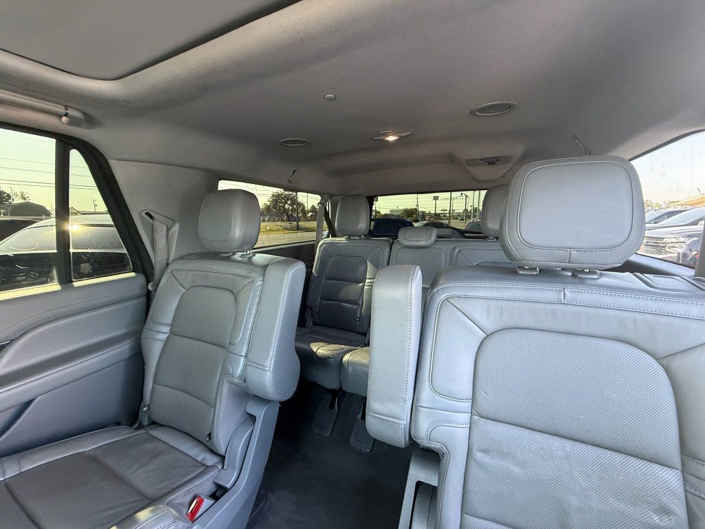 Used 2021 Lincoln Navigator L Reserve w/ Luxury Package AWD/4WD image 17