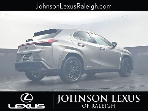 Used 2022 Lexus UX 250h w/ Premium Package AWD/4WD image 20