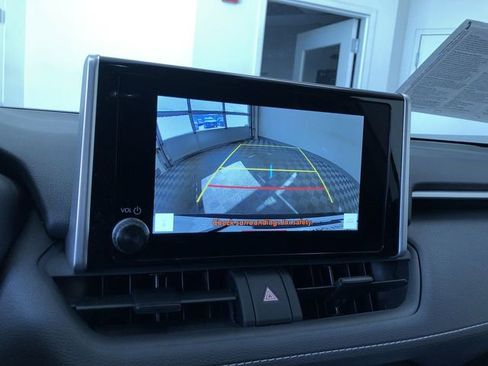 Certified 2025 Toyota RAV4 LE image 27