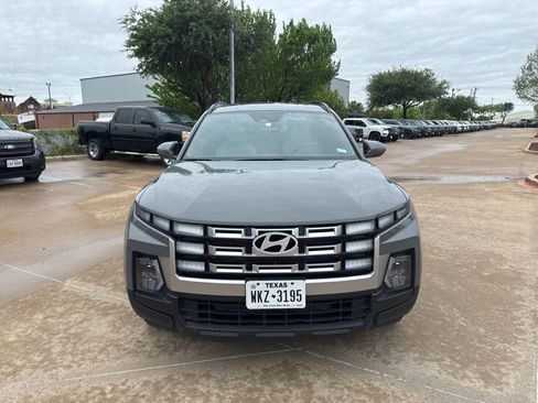 Used 2025 Hyundai Santa Cruz SEL image 8