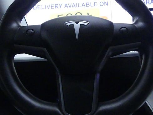 Used 2018 Tesla Model 3 Long Range image 17