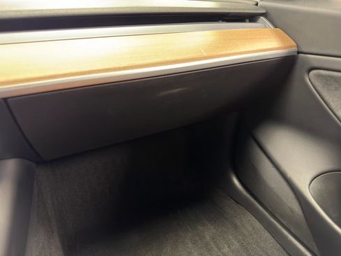 Used 2018 Tesla Model 3 Mid Range image 21