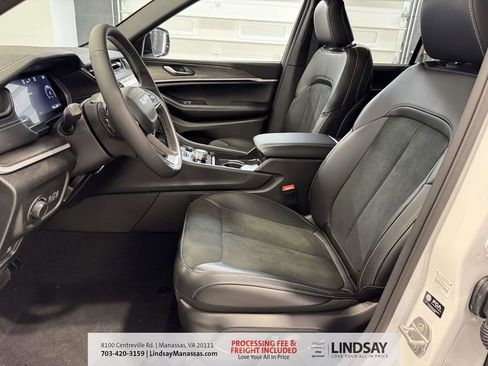 New 2026 Jeep Grand Cherokee 4WD image 16