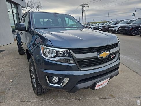 Used 2020 Chevrolet Colorado Z71 image 17