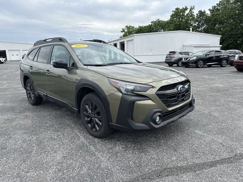 Used 2025 Subaru Outback Onyx Edition AWD/4WD image 11