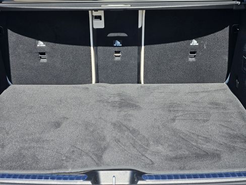 Used 2025 Mercedes-Benz GLC 300 300 image 30