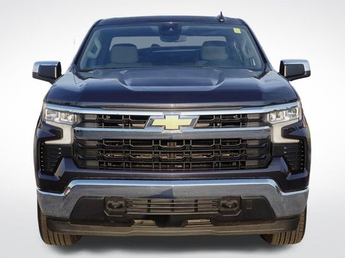 Used 2023 Chevrolet Silverado 1500 LT AWD/4WD image 2