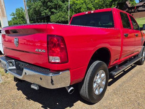 Used 2018 RAM 2500 Tradesman w/ Chrome Appearance Group AWD/4WD image 5