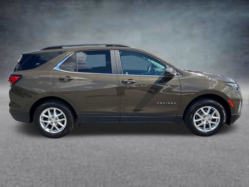 Used 2023 Chevrolet Equinox LT AWD/4WD image 7