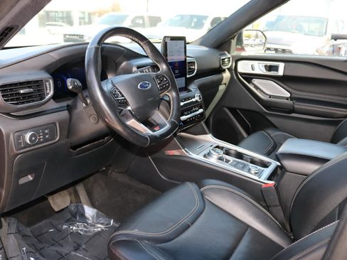 Used 2020 Ford Explorer ST w/ ST Street Pack AWD/4WD image 7