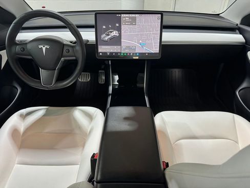 Used 2020 Tesla Model 3 Performance image 9