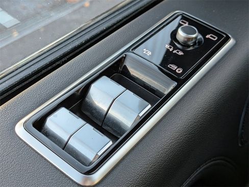 Used 2021 Land Rover Range Rover Westminster Edition image 28