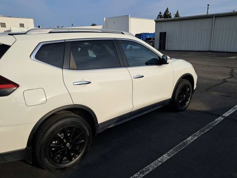 Used 2020 Nissan Rogue S AWD/4WD image 7