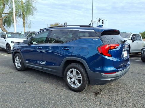 Used 2020 GMC Terrain SLE w/ Driver Convenience Package image 7