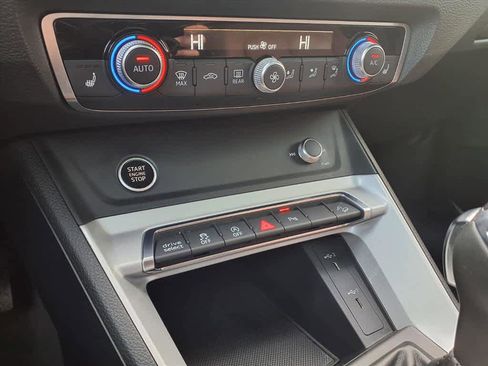 Used 2023 Audi Q3 2.0T Premium w/ Convenience Package image 23