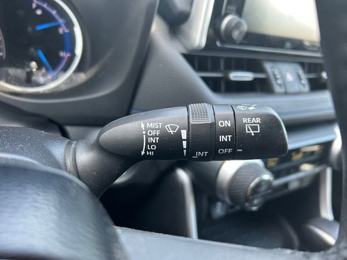 Used 2020 Toyota RAV4 XSE AWD/4WD image 23