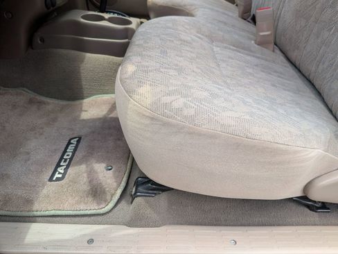 Used 2004 Toyota Tacoma 2WD Regular Cab image 16