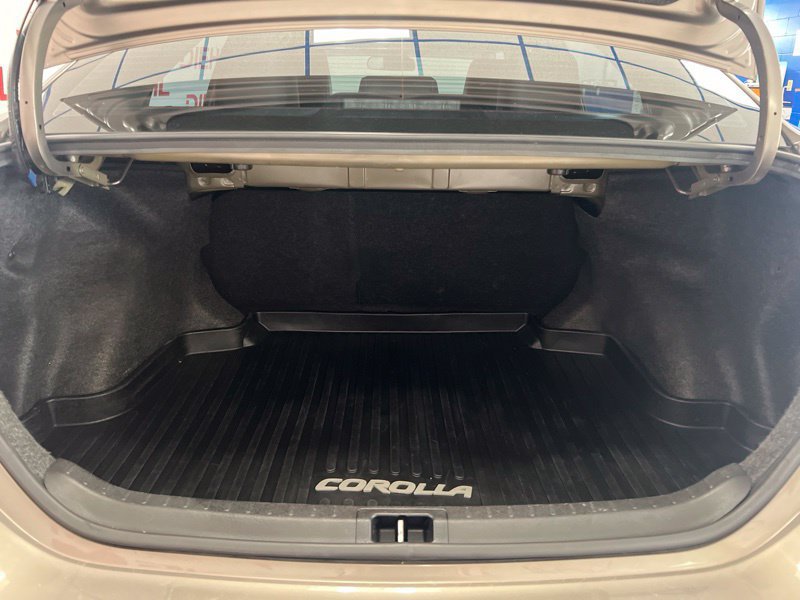 Used 2019 Toyota Corolla SE FWD image 8