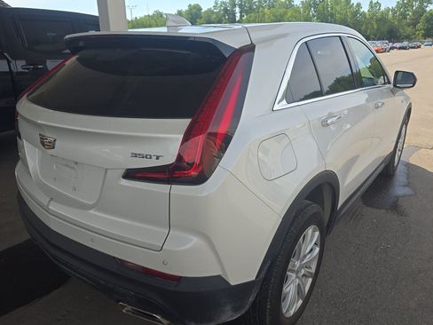 Used 2023 Cadillac XT4 Luxury AWD/4WD image 2