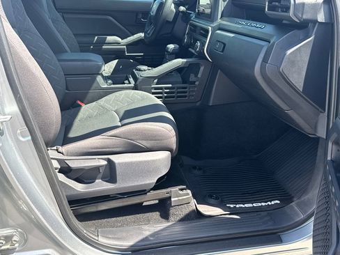 Used 2024 Toyota Tacoma SR image 13