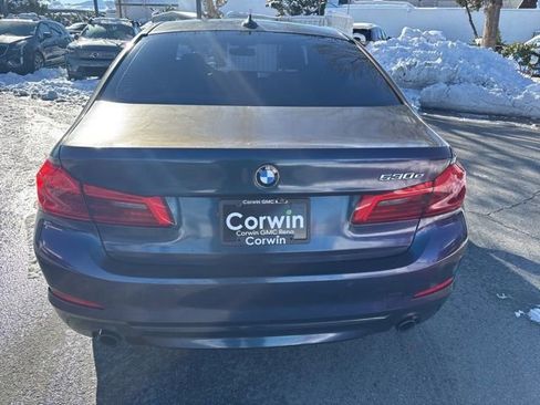 Used 2020 BMW 530e w/ Convenience Package image 7
