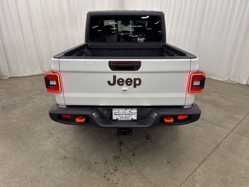 New 2026 Jeep Gladiator Mojave image 28