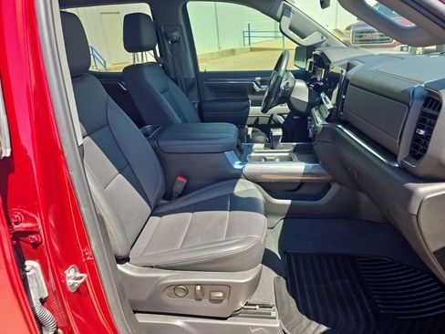 Used 2024 Chevrolet Silverado 1500 LTZ w/ LTZ Convenience Package II AWD/4WD image 10