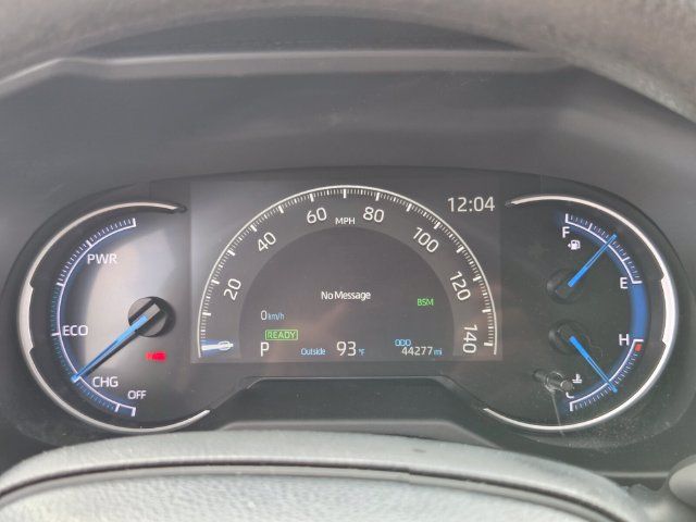 Used 2023 Toyota RAV4 LE AWD/4WD image 30