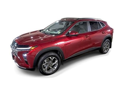 Certified 2025 Chevrolet Trax LT w/ LT Convenience Package FWD image 1