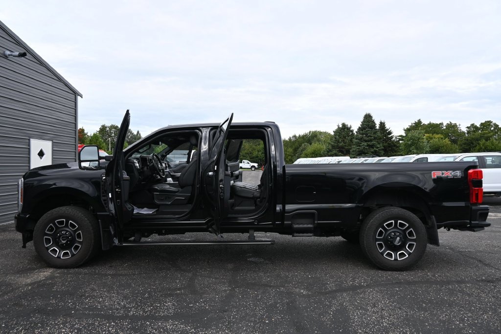 Used 2024 Ford F350 Platinum AWD/4WD image 19