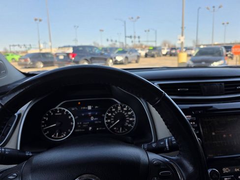 Used 2022 Nissan Murano Platinum w/ Cargo Package image 31