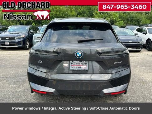 Used 2023 BMW iX xDrive50 w/ Premium Package AWD/4WD image 8