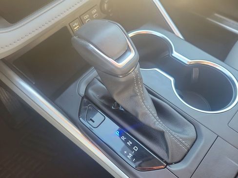 Certified 2023 Toyota Highlander XLE image 27