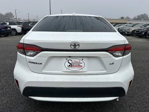 Used 2020 Toyota Corolla LE image 4
