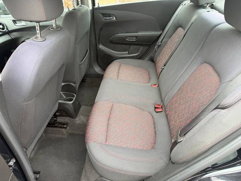 Used 2018 Chevrolet Sonic LT FWD image 13
