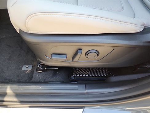 New 2025 Hyundai Tucson Limited image 18