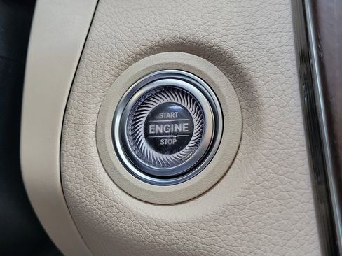 Used 2022 Mercedes-Benz GLC 300 4MATIC w/ Premium Package Lite image 34