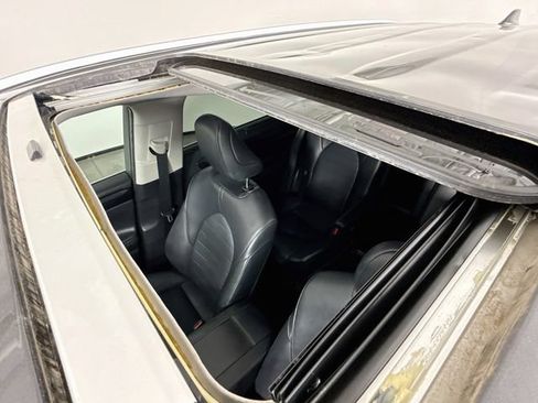 Used 2022 Toyota Highlander XLE FWD image 21