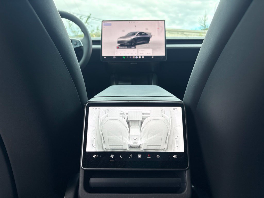 Used 2026 Tesla Model Y AWD image 25