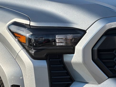 New 2026 Toyota Tacoma SR5 image 30