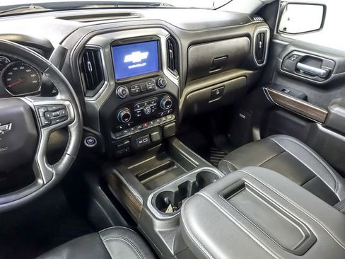 Certified 2021 Chevrolet Silverado 1500 LT Trail Boss w/ Convenience Package II image 17