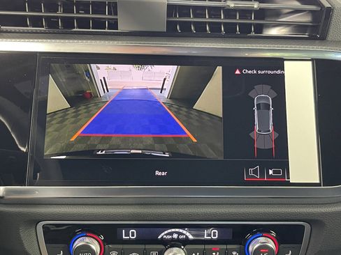 New 2025 Audi Q3 2.0T Premium image 29