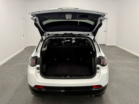 Used 2022 Jeep Compass Limited w/ Elite Group image 13