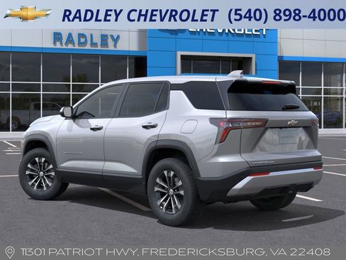 New 2026 Chevrolet Equinox LT image 3